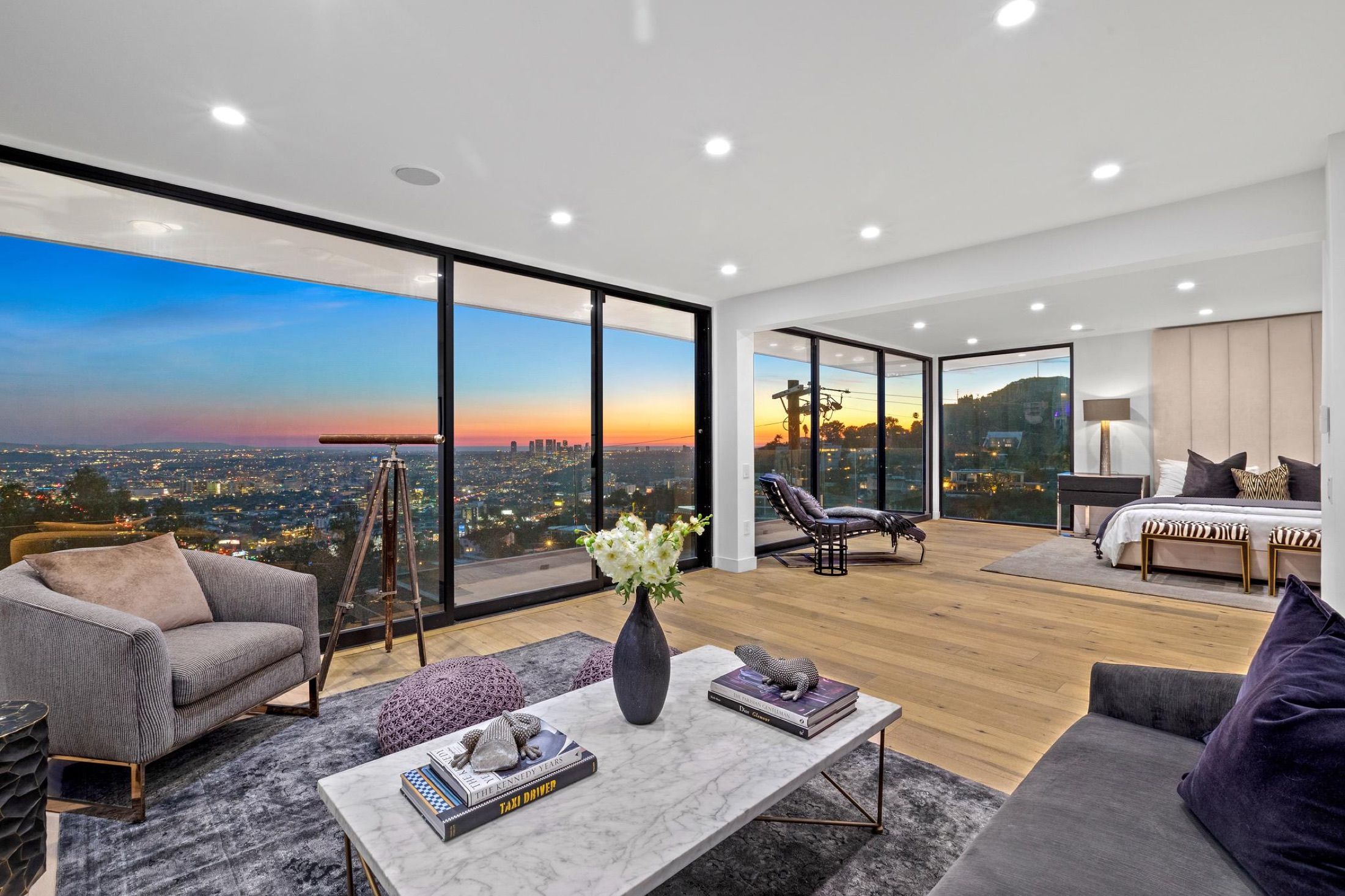 8417 Franklin Ave, Los Angeles, photograph 1 of the Carolwood Estates listing