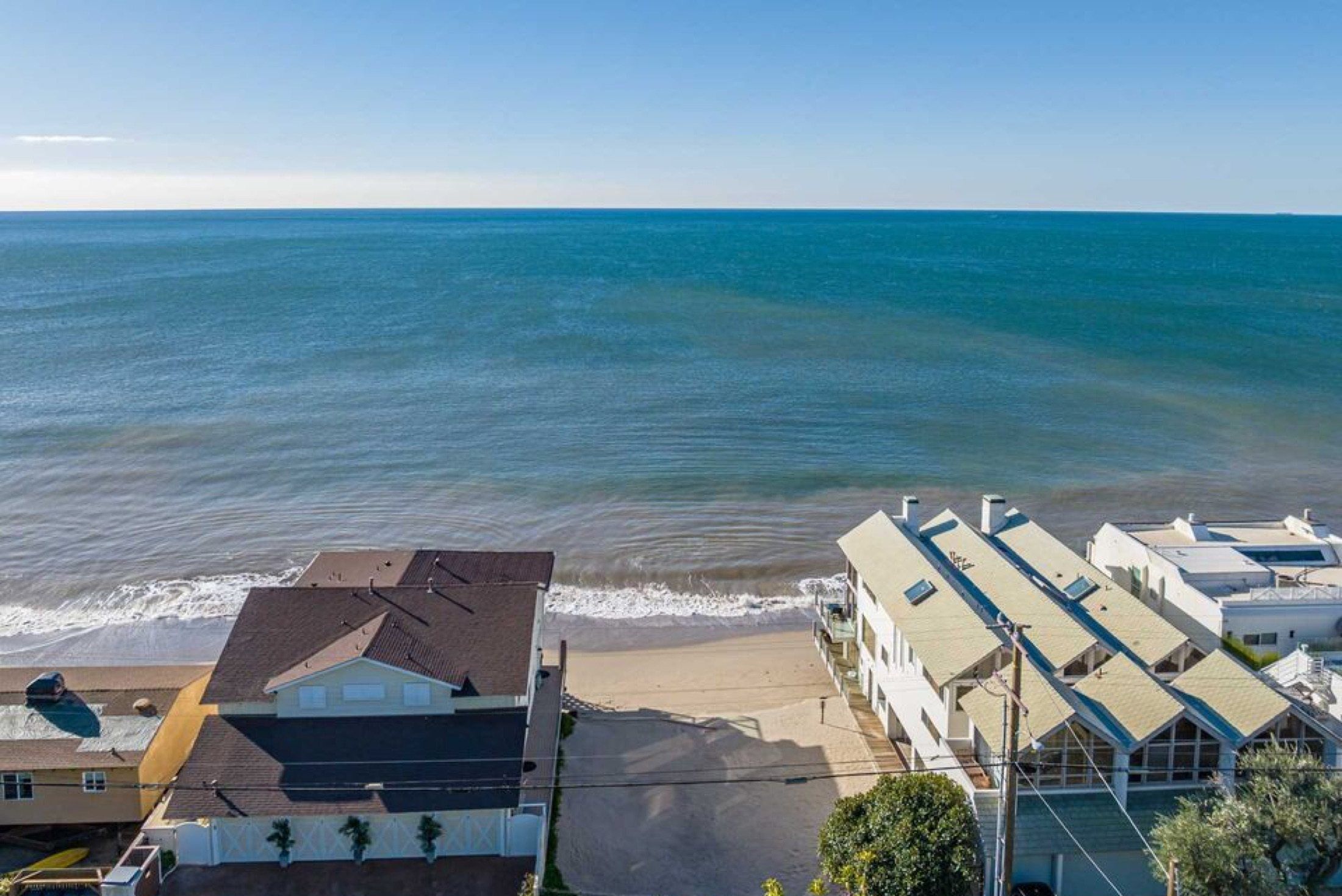 25360 Malibu Rd, Malibu, photograph 2 of the Carolwood Estates listing