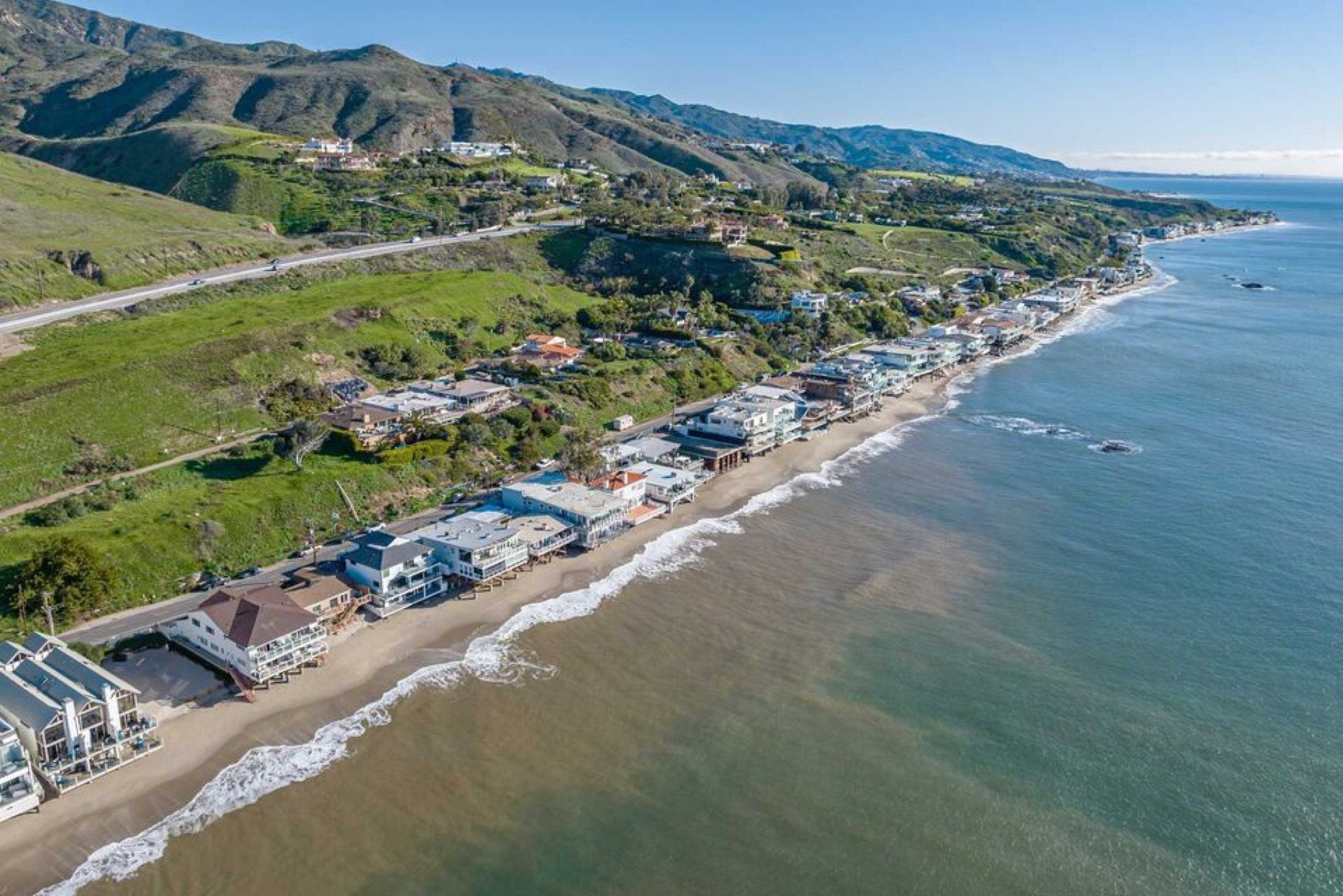 25360 Malibu Rd, Malibu, photograph 4 of the Carolwood Estates listing