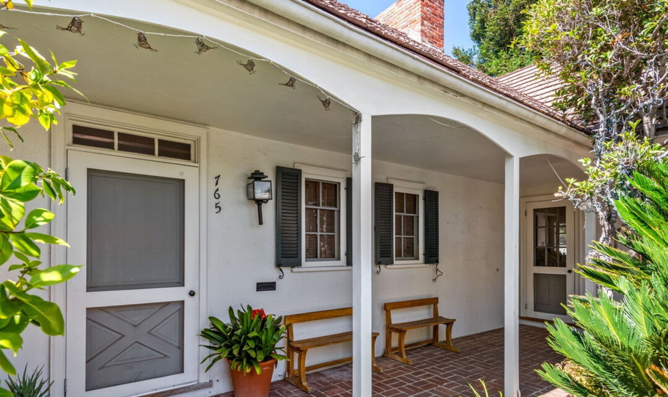 765 Amalfi Dr, Pacific Palisades, photograph 5 of the Carolwood Estates listing