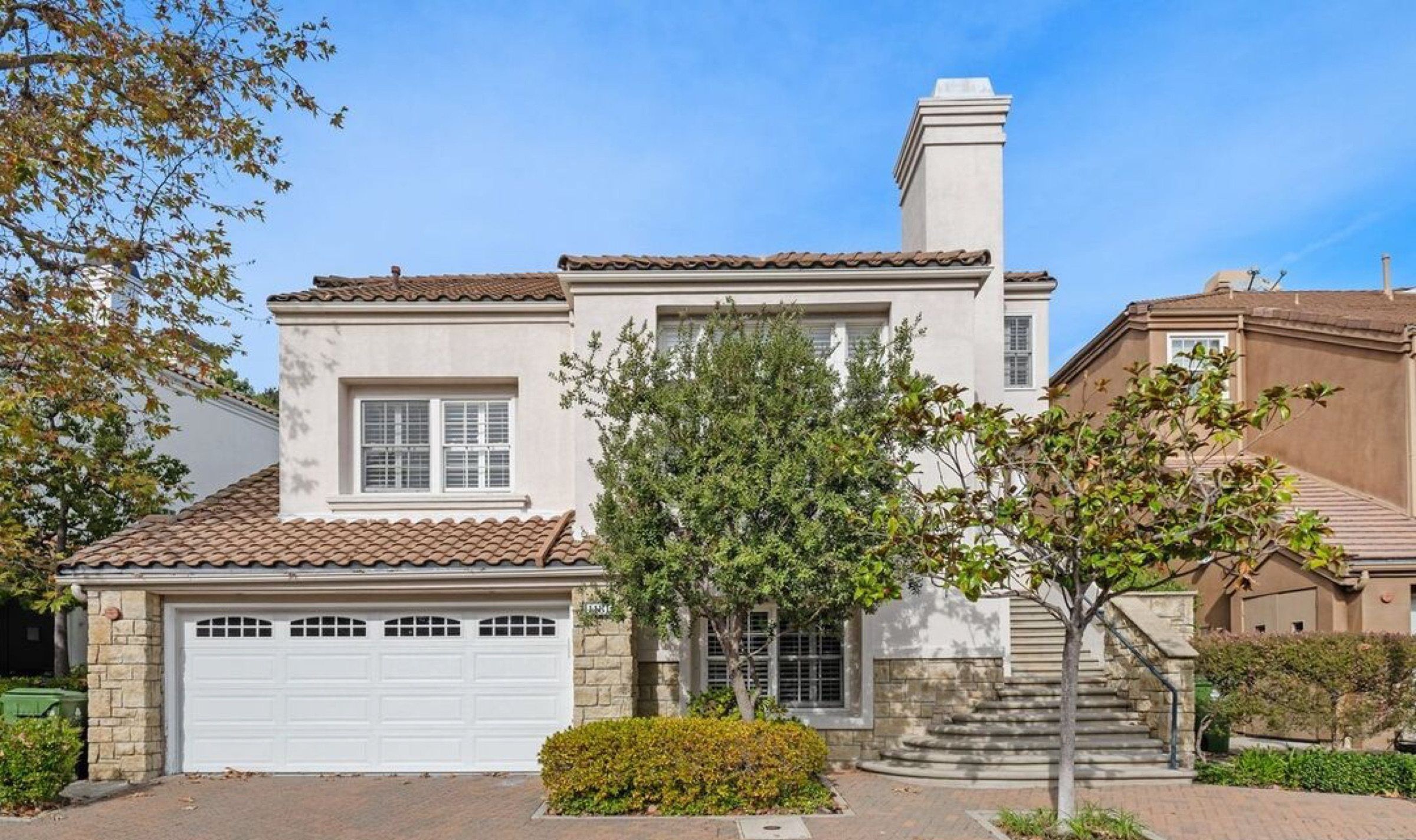 Exterior of 11815 Folkstone Ln, Los Angeles, a Carolwood Estates listing